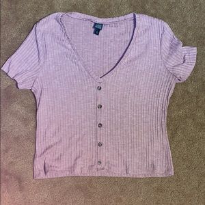 Short sleeve with button detail